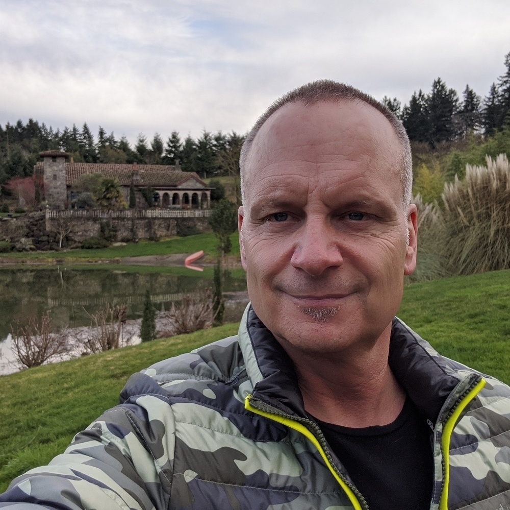 Meet your Posher, Eric